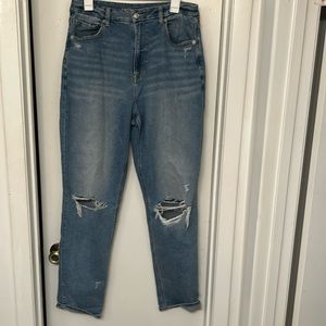 American Eagle curvy mom Jean